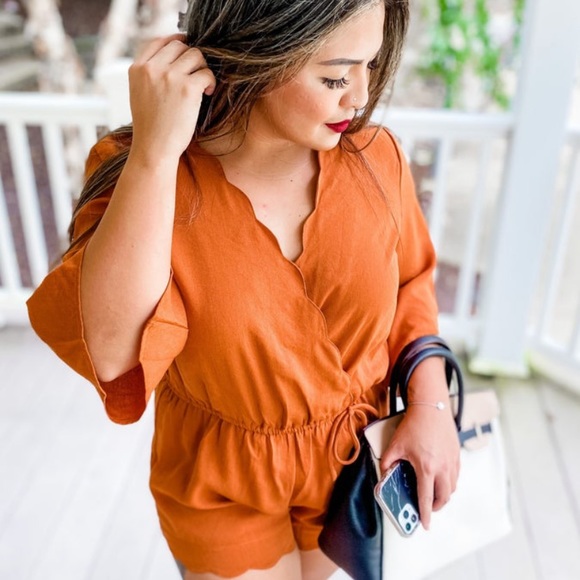 UMGEE bell sleeve romper with scalloped edges 1XL - Picture 2 of 3